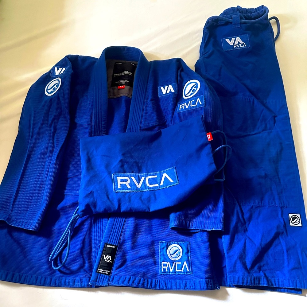 Authentic & Official MENDES BROTHERS RVCA BRAZILIAN JIU JITSU GI/ Kimonos- BLUE